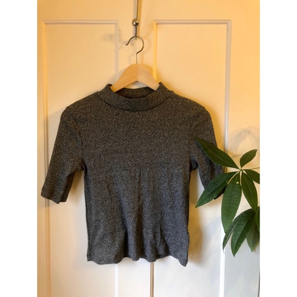 H&M Mock Turtleneck Crop Top - Picture 4 of 5